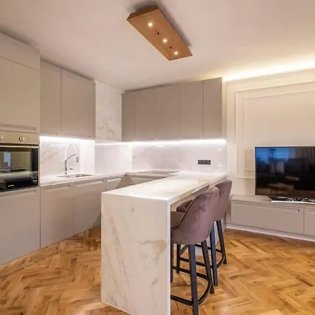 Sofapart Stylish & Fancy Place With 1 Bdr